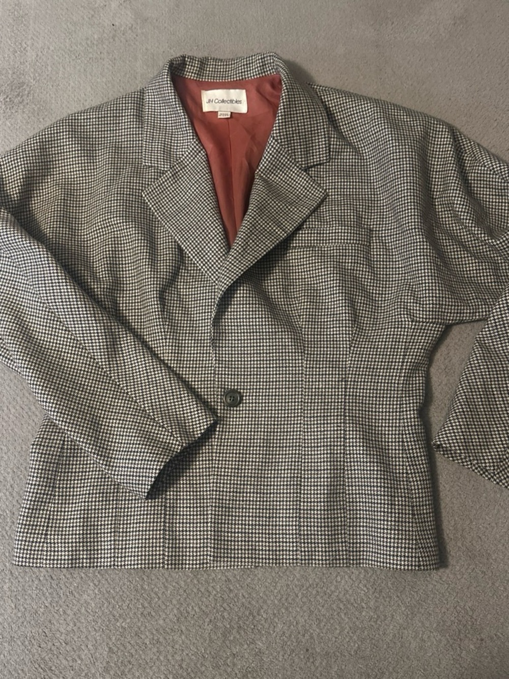 JH Collectibles Men's Black & White Houndstooth Sport Coat with Rust Lining (L)